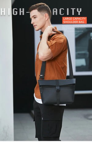 Black large-capacity shoulder messenger bag with flap and adjustable crossbody strap